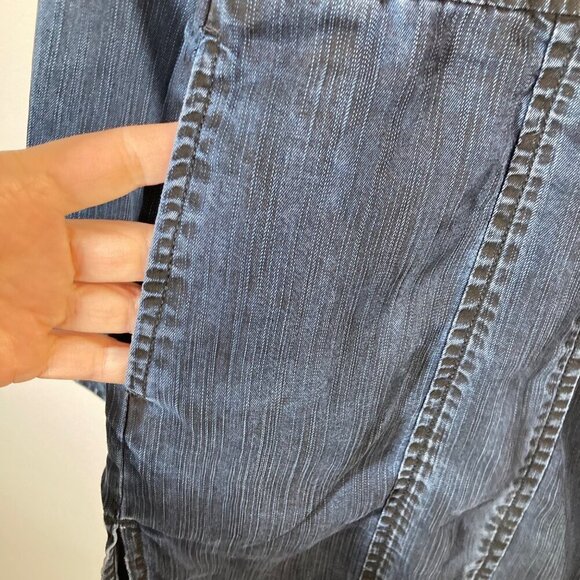 Womens Coldwater Creek Button Up Light Chambray Jean Jacket Blue 10 Tencel - Picture 9 of 9